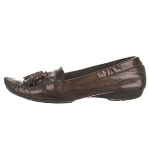 Stuart Weitzman Patent Leather Loafers in Brown size 6